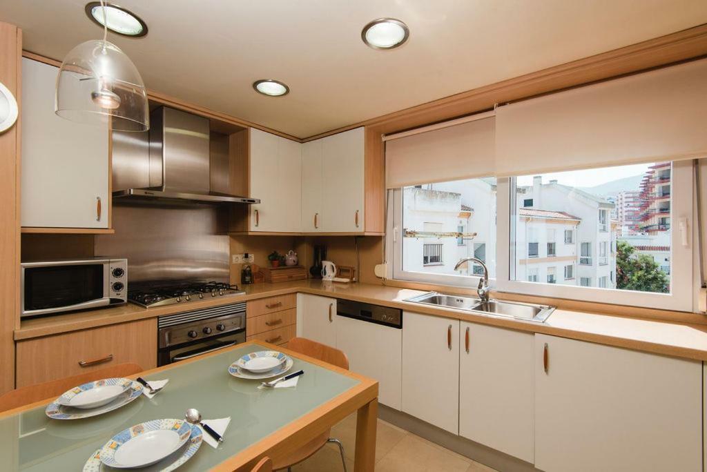 Bella Vista Luxury Apartment Торремолинос Экстерьер фото